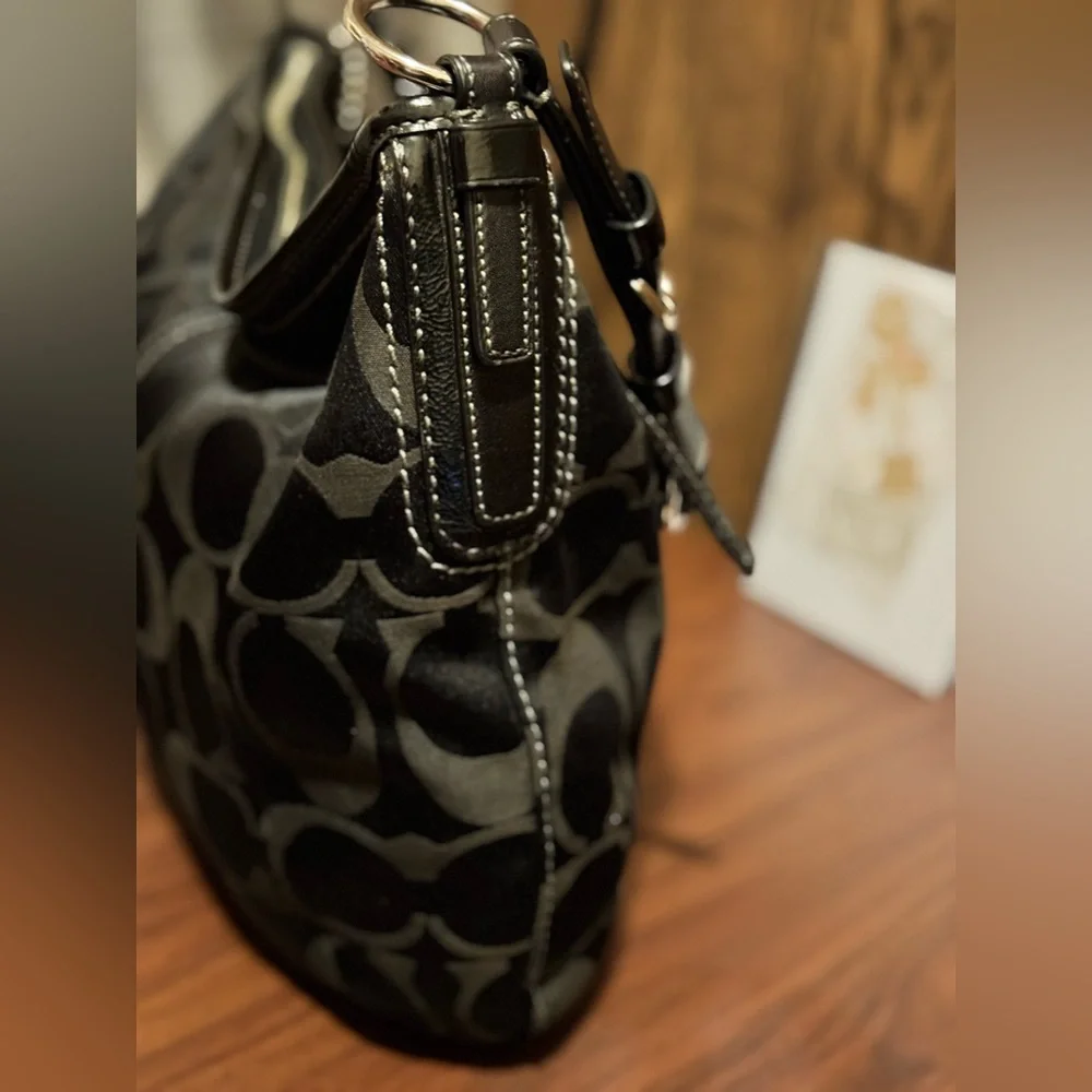 Coach Zoe Large Hobo (Signature Black) EUC - Picture 11 of 14